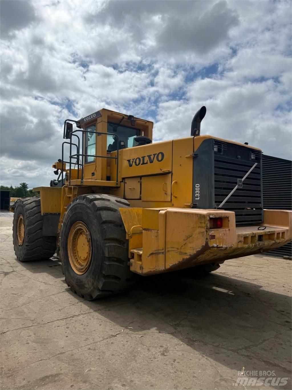 Volvo L330D Wielladers