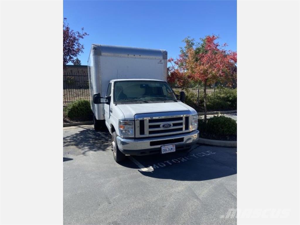 Ford E350 Bakwagens met gesloten opbouw