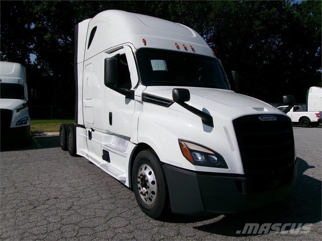 Freightliner 126 Trekkers