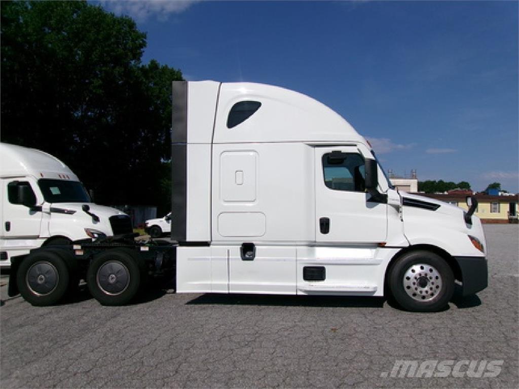 Freightliner 126 Trekkers