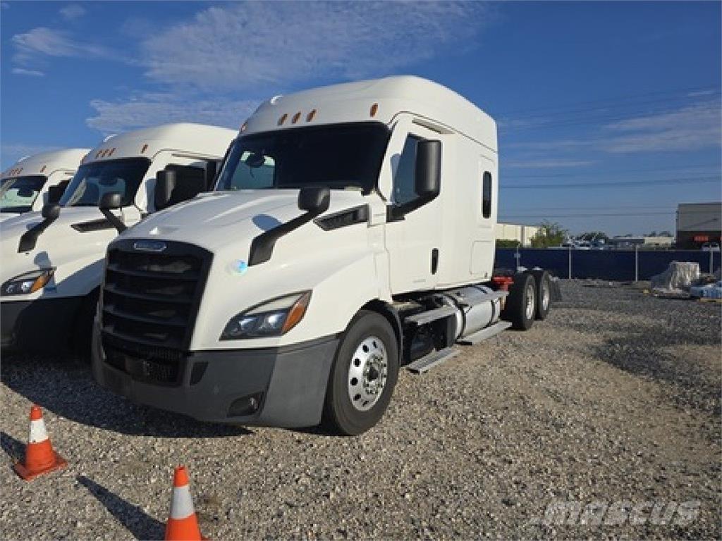 Freightliner CAS116 Trekkers