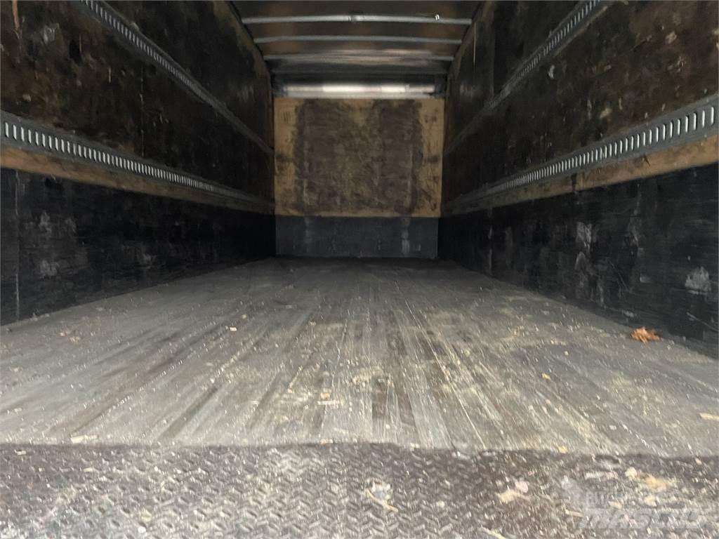 Freightliner M2 Bakwagens met gesloten opbouw