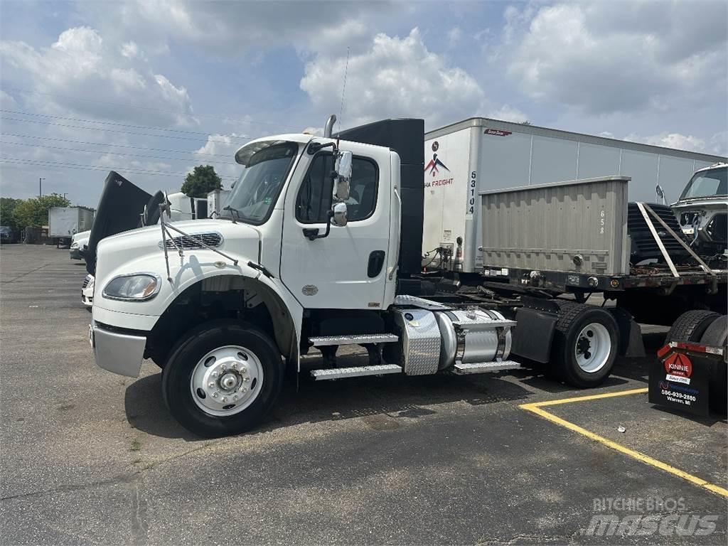 Freightliner M2 106 Trekkers