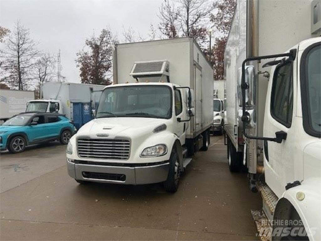 Freightliner M2-106 Bakwagens met gesloten opbouw