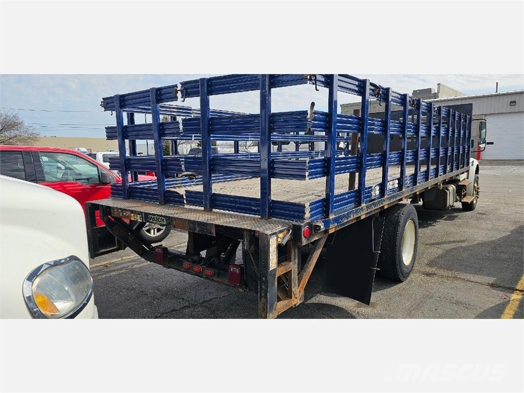 Freightliner M2 106 Platte bakwagens