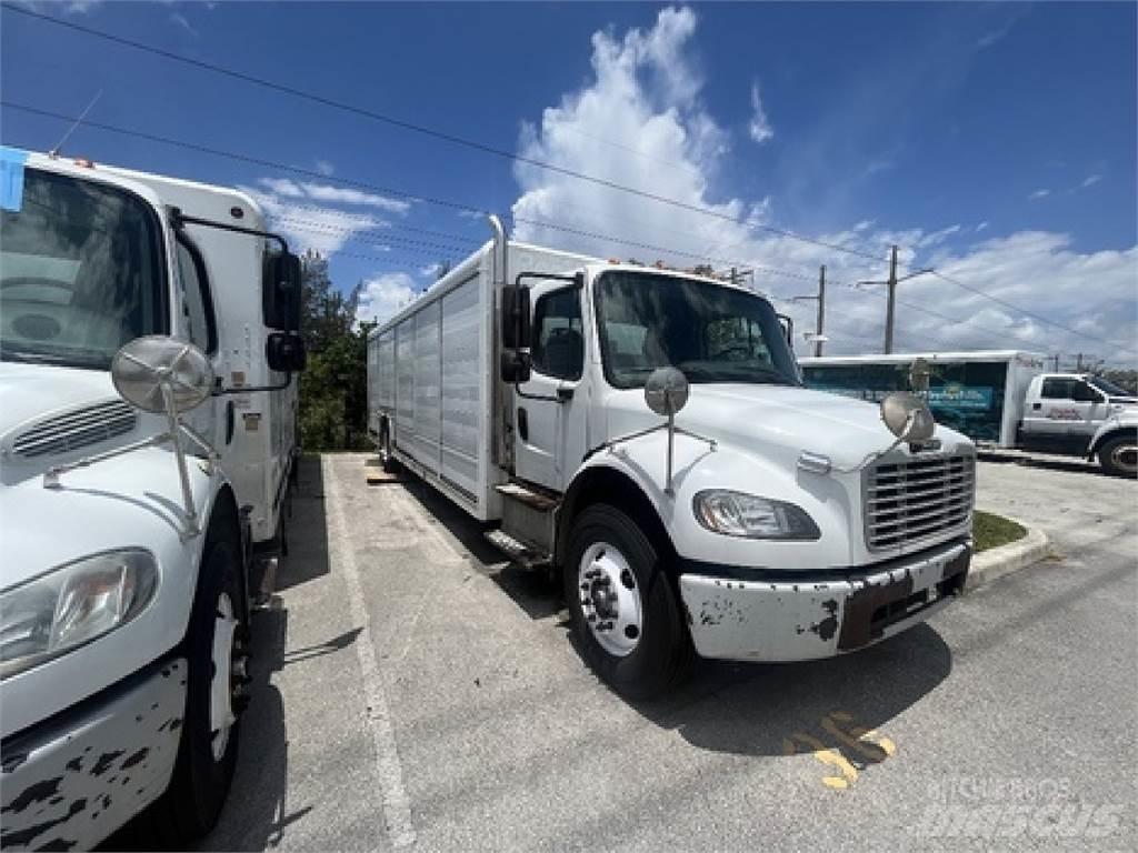 Freightliner M2106 Drankenwagen