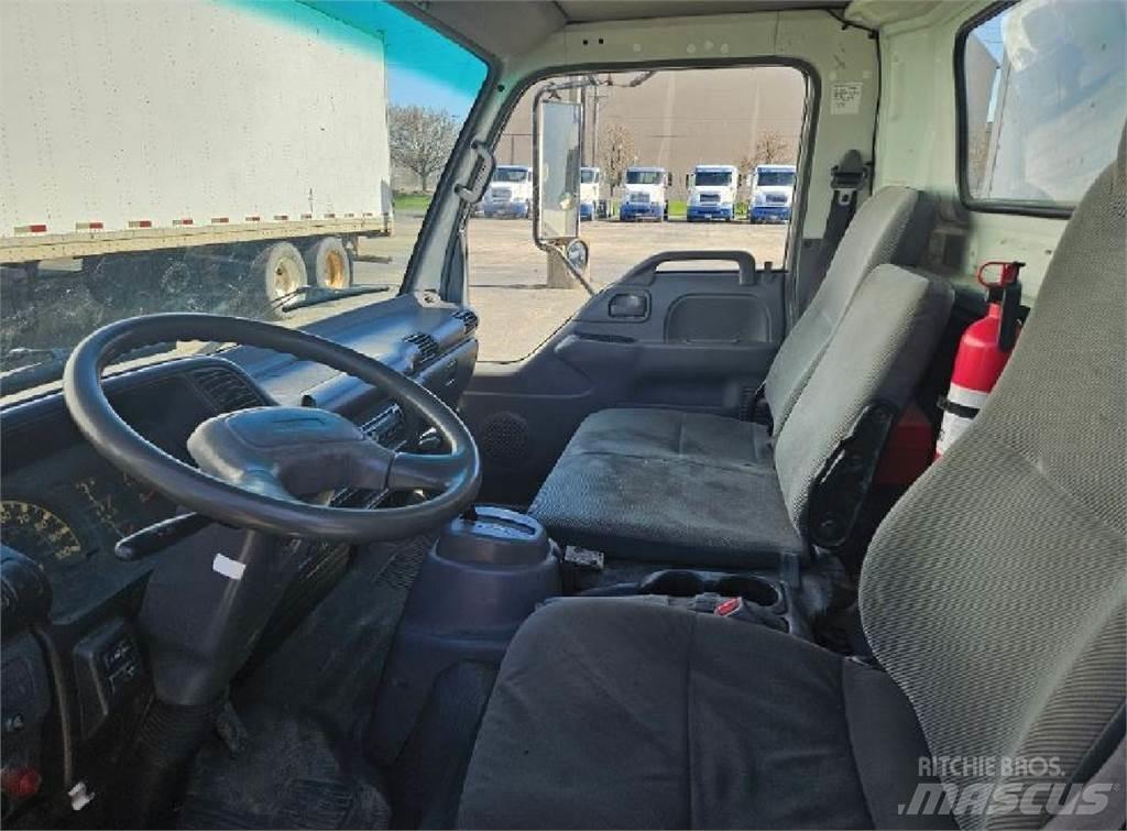 GMC W4500 Bakwagens met gesloten opbouw