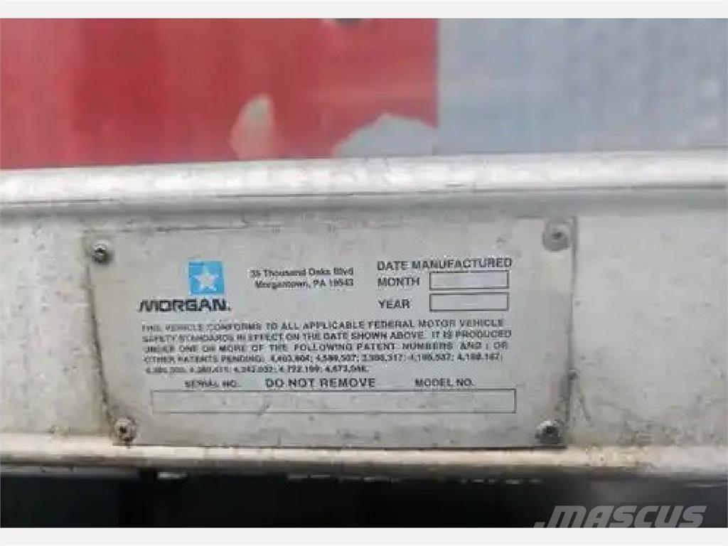 Hino 195 Bakwagens met gesloten opbouw