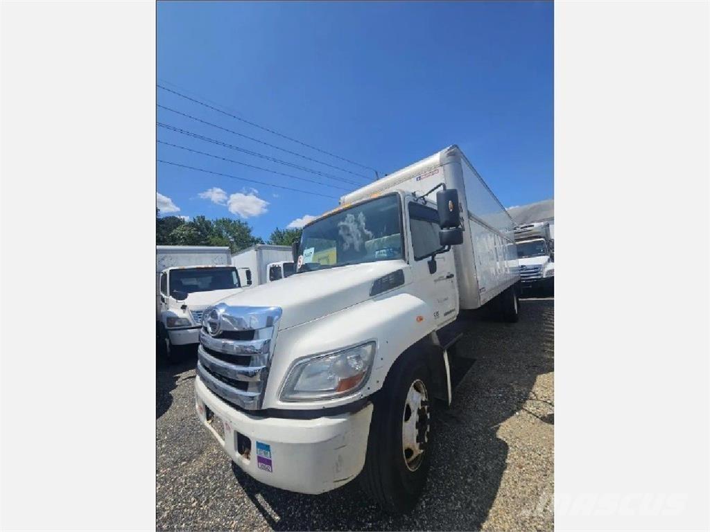 Hino 268 Bakwagens met gesloten opbouw