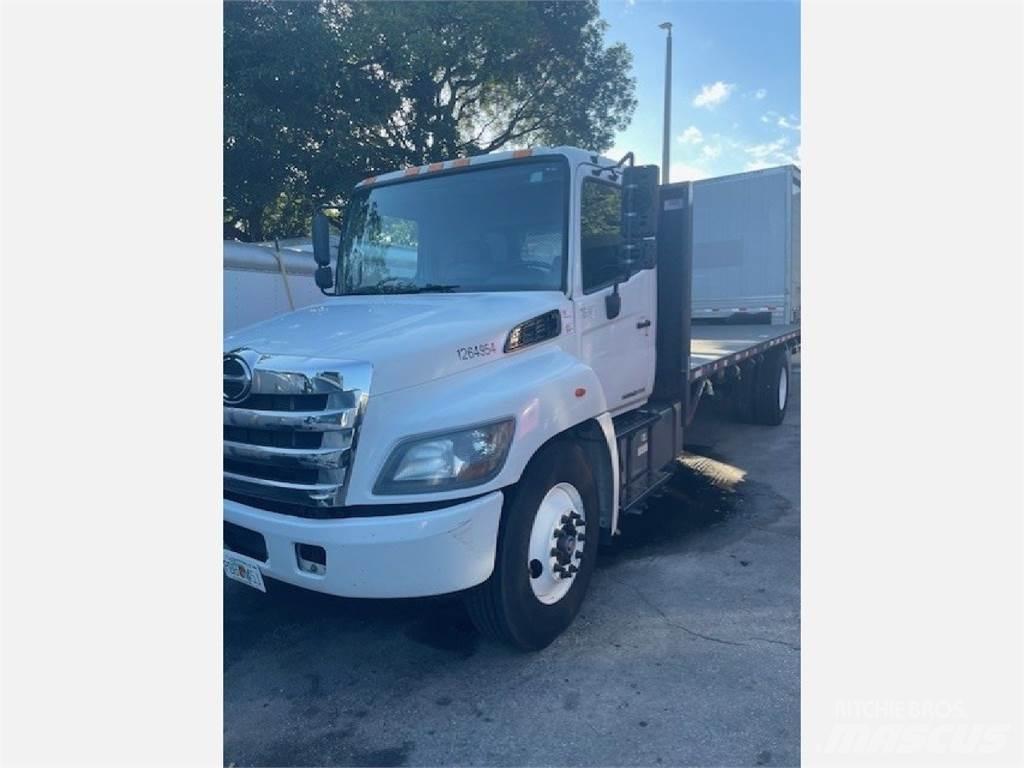 Hino 338 Platte bakwagens