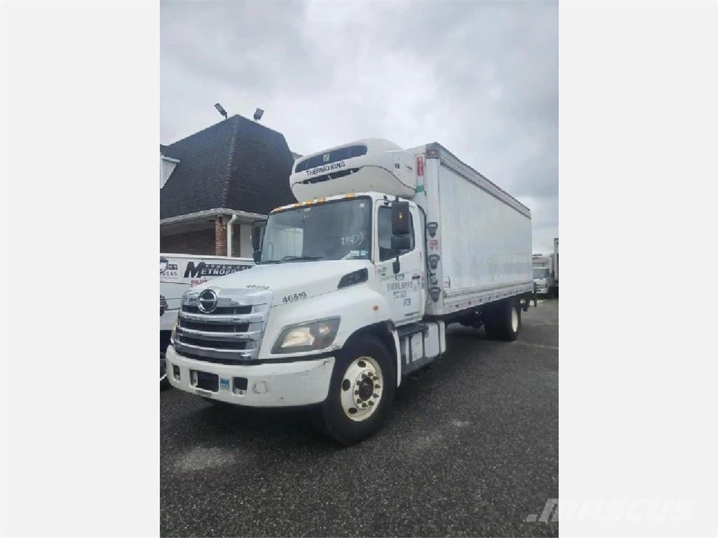 Hino 338 Koelwagens