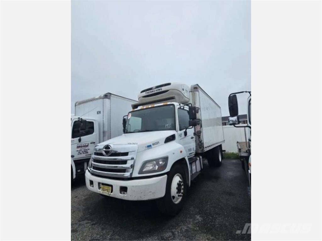 Hino 338 Koelwagens