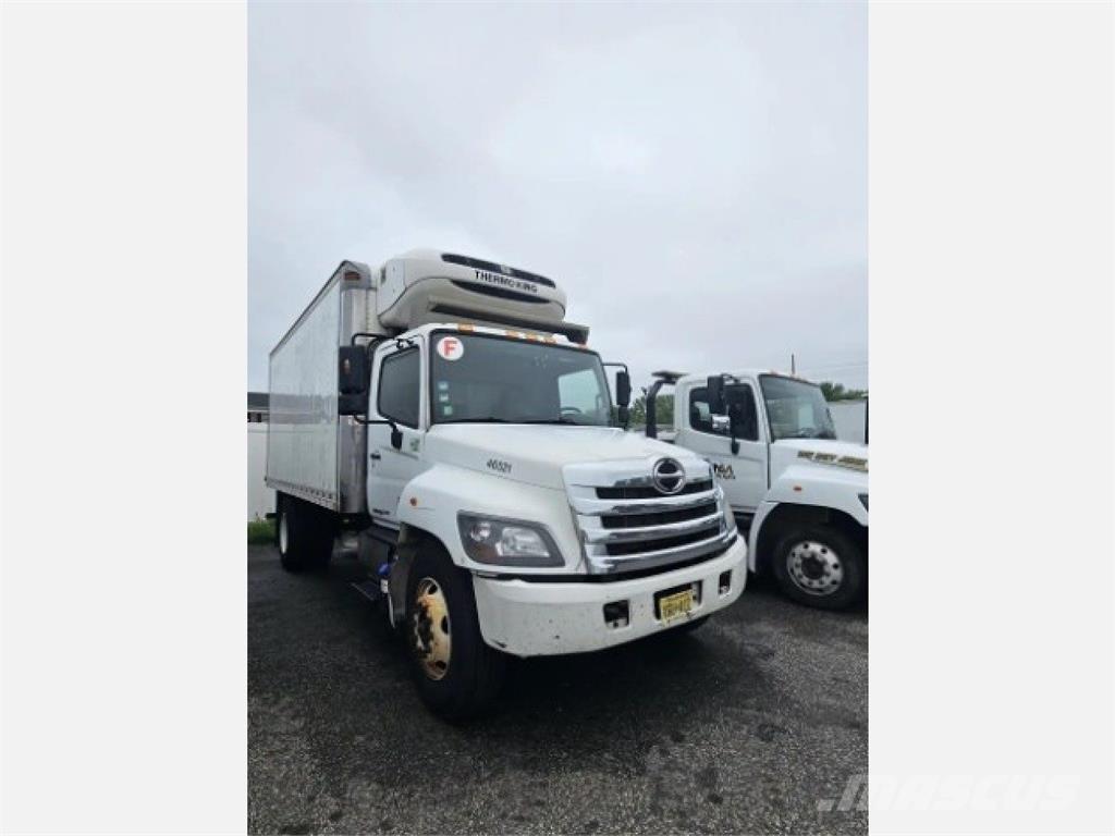 Hino 338 Koelwagens