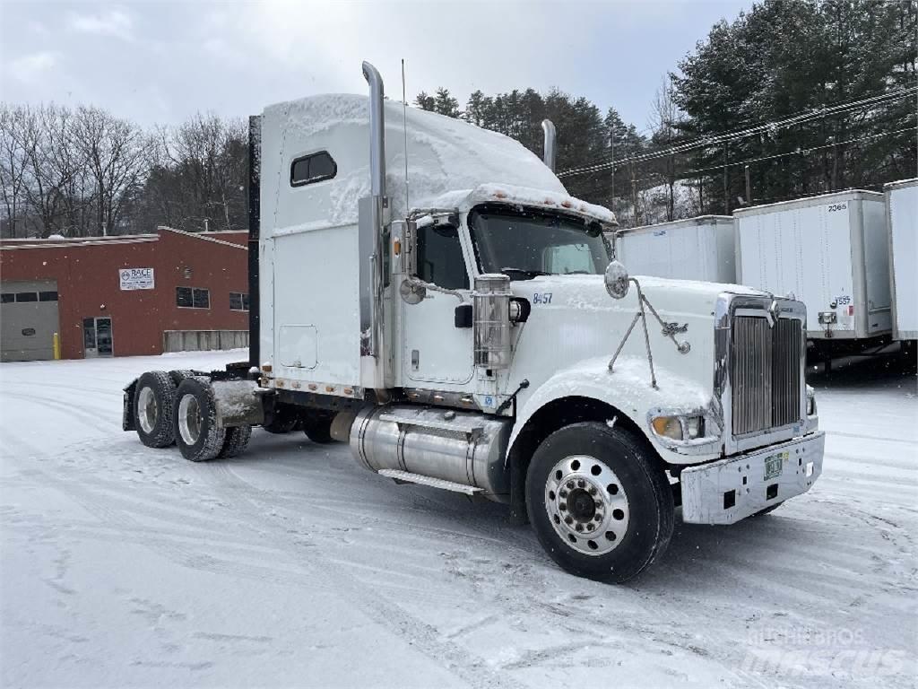 International 9900i Trekkers