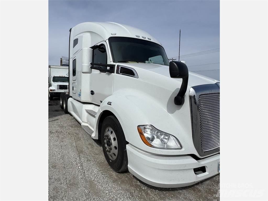 Kenworth T680 Trekkers