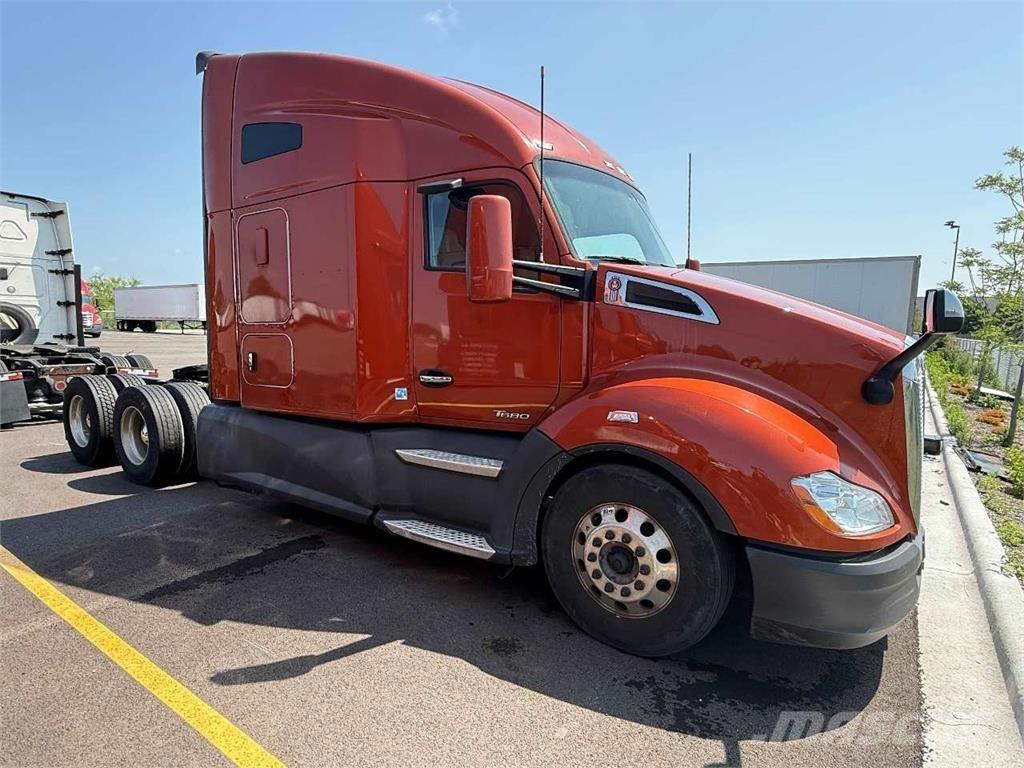 Kenworth T680 Trekkers