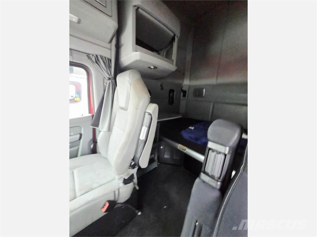 Kenworth T680 Trekkers