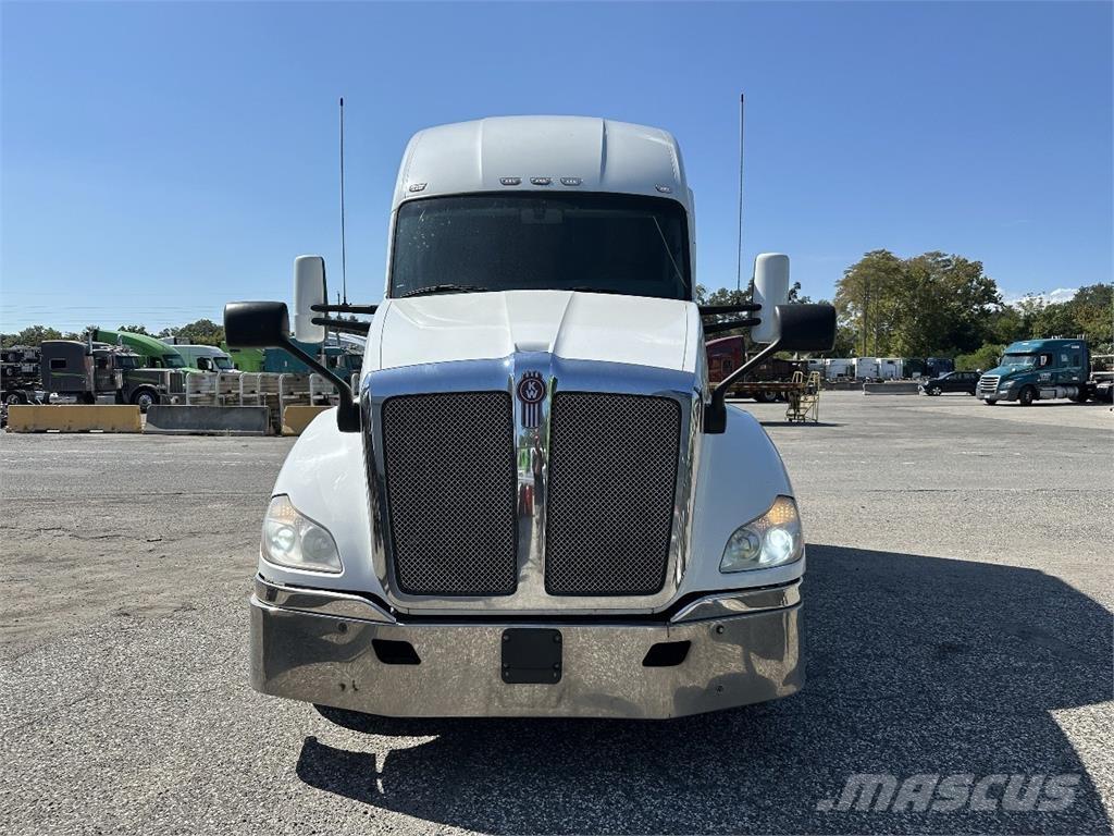 Kenworth T680 Trekkers