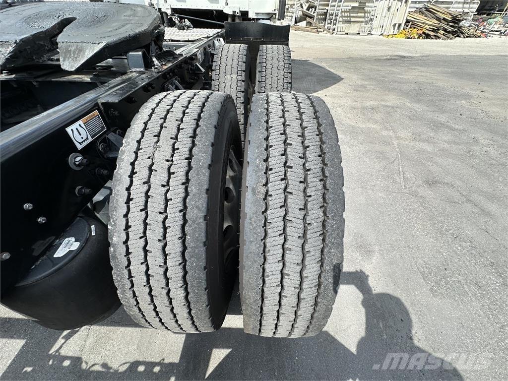 Kenworth T680 Trekkers