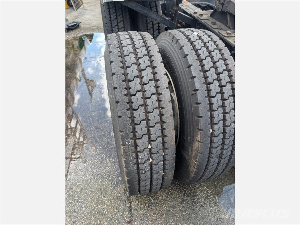 Kenworth T680 Trekkers