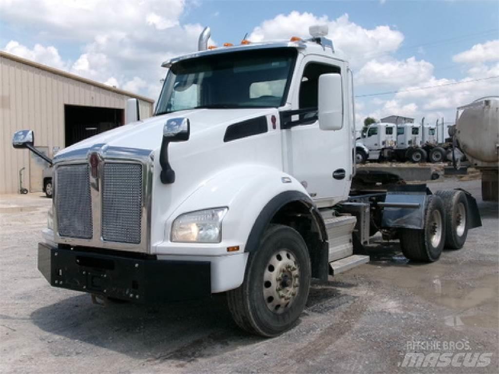 Kenworth T880 Trekkers