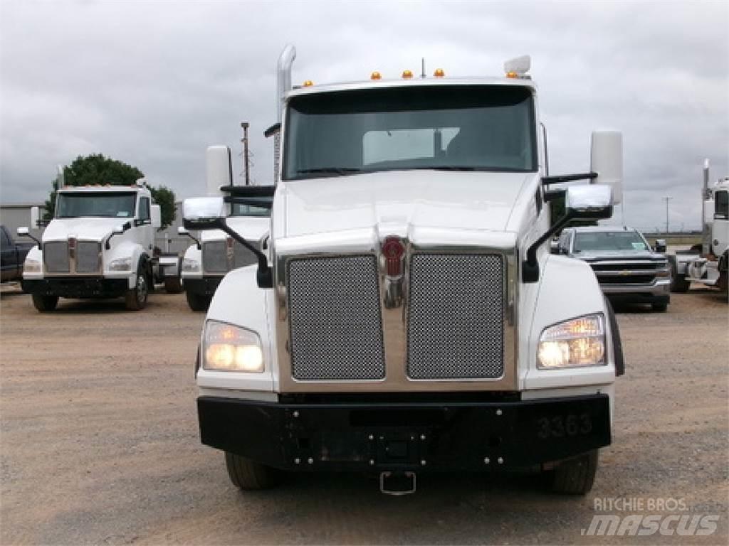 Kenworth T880 Trekkers