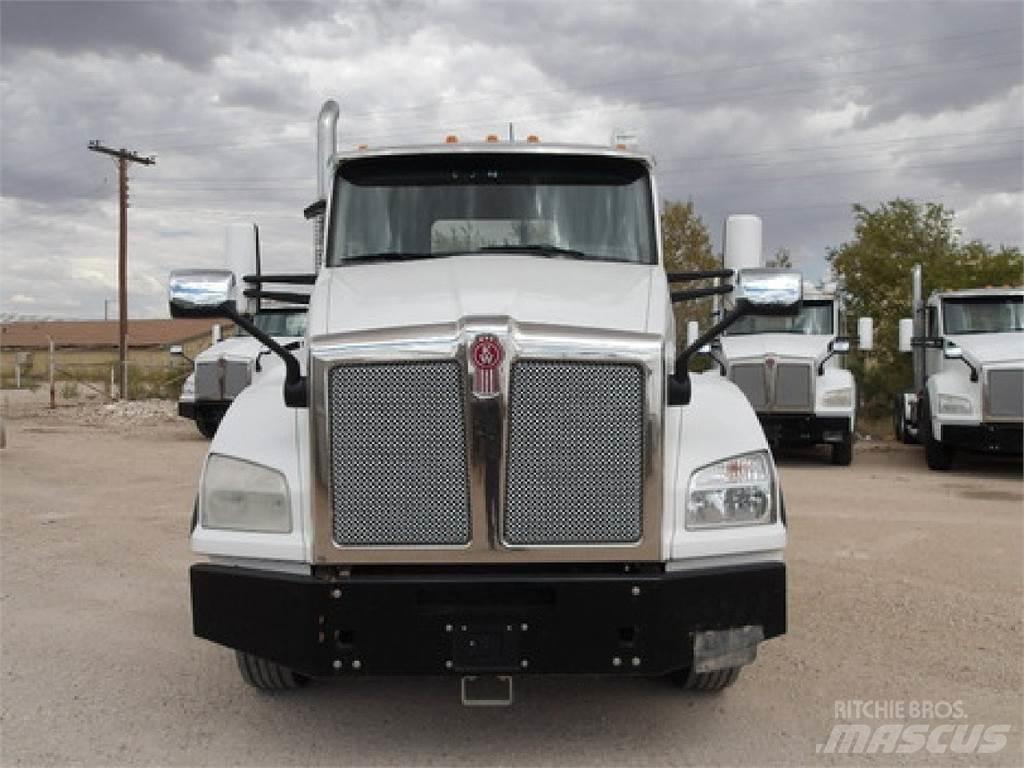 Kenworth T880 Trekkers