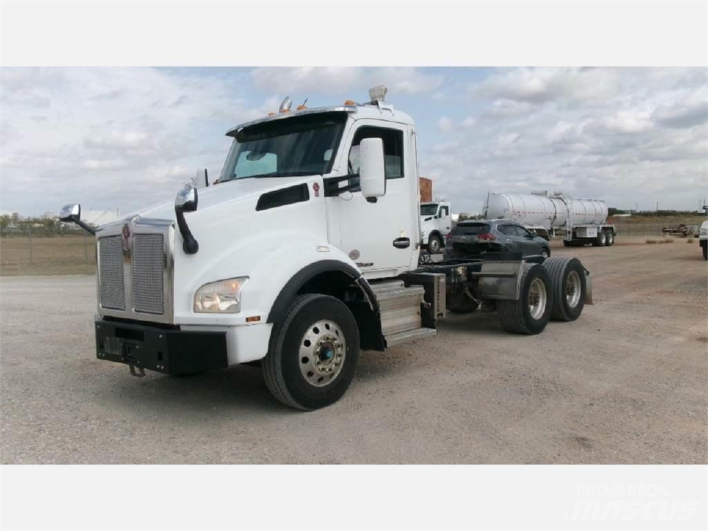 Kenworth T880 Trekkers