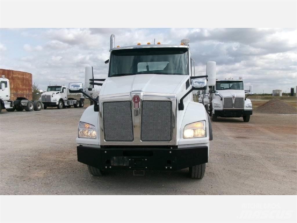 Kenworth T880 Trekkers