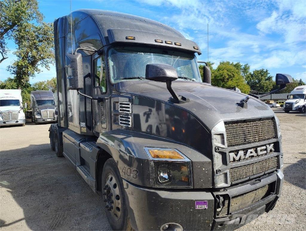 Mack Anthem 64T Trekkers