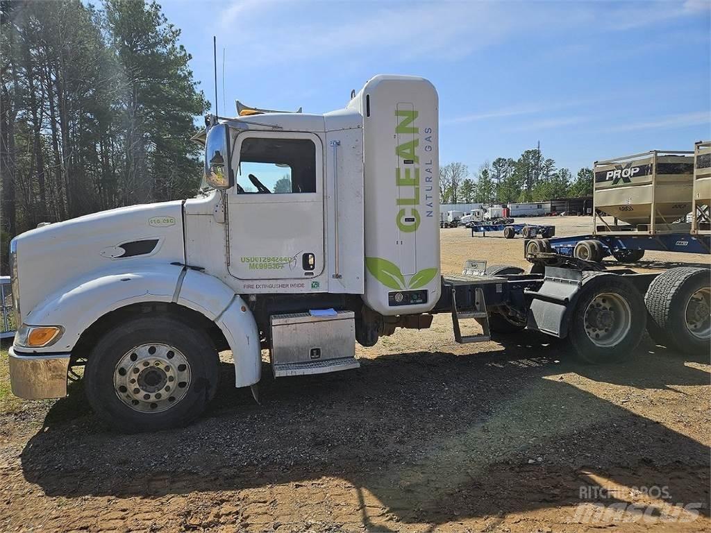 Peterbilt 384 Trekkers