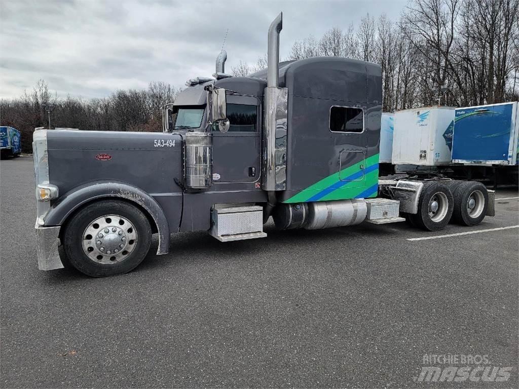 Peterbilt 389 Trekkers