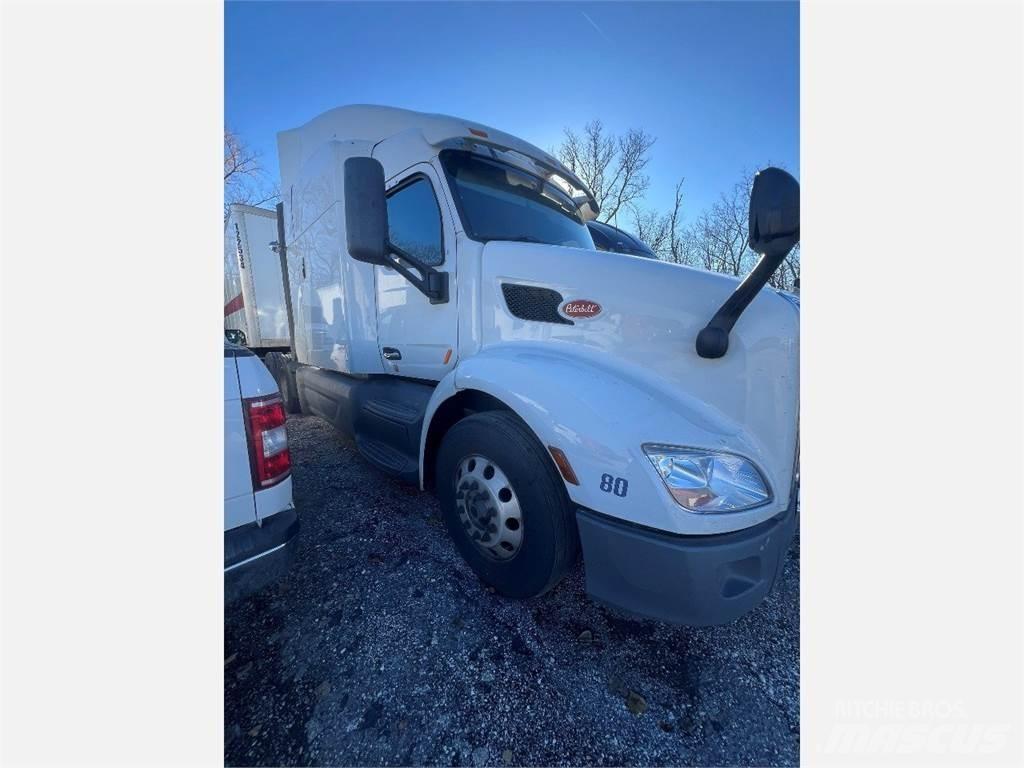 Peterbilt 579 Trekkers