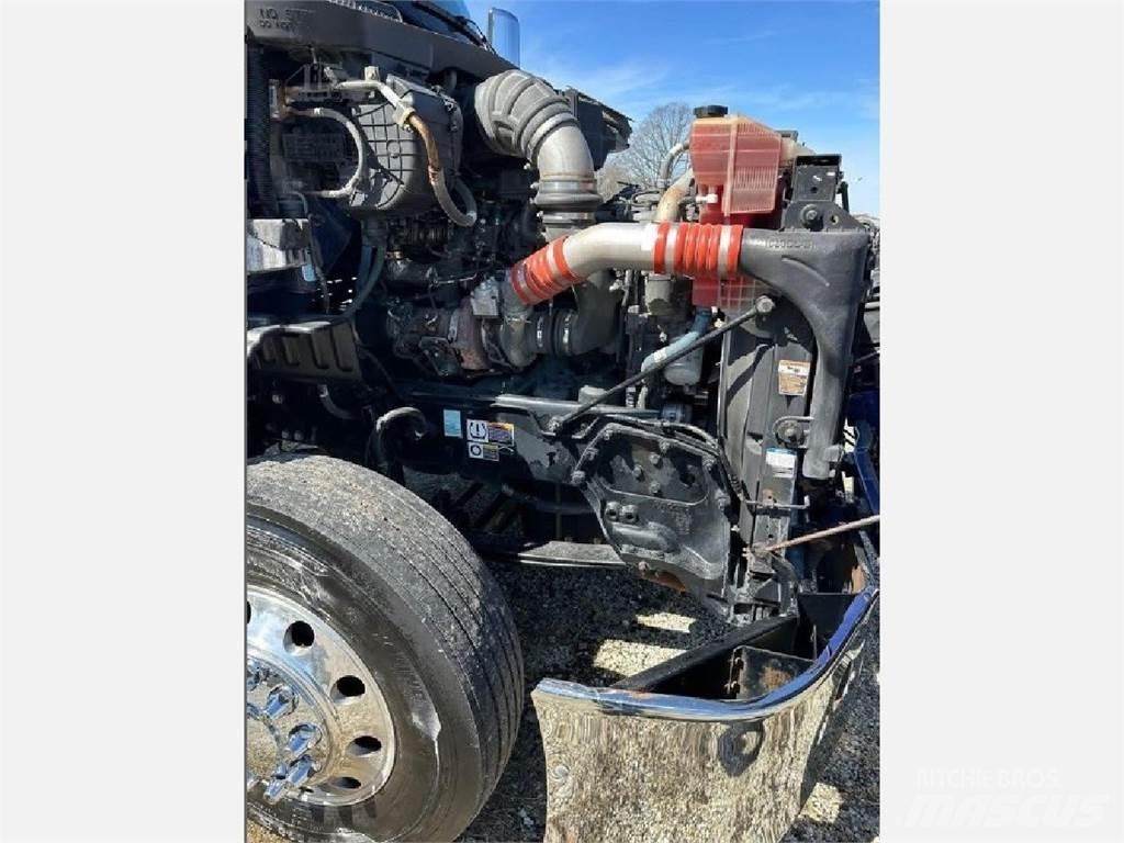 Peterbilt 579 Trekkers