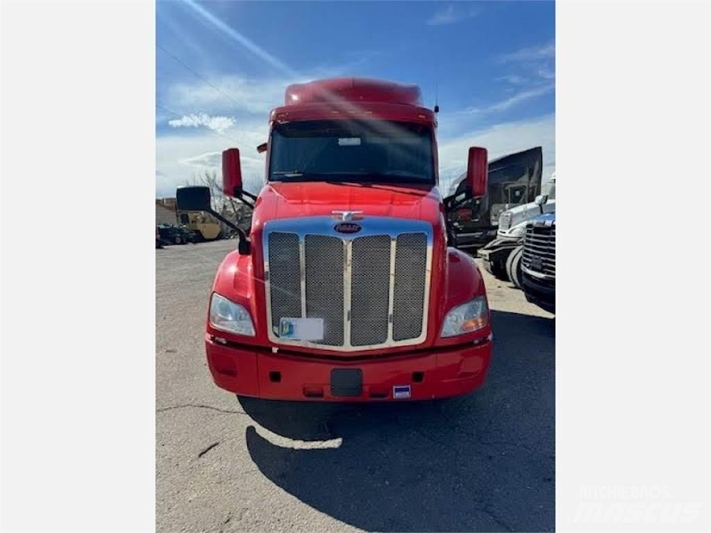 Peterbilt 579 Trekkers