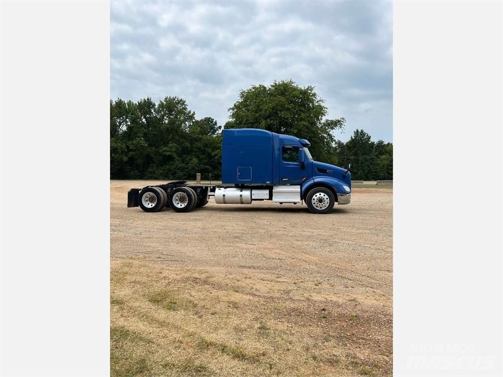 Peterbilt 579 Trekkers
