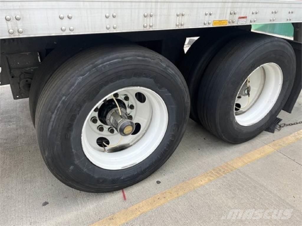 Utility VS2DX 36' Gesloten opbouw trailers