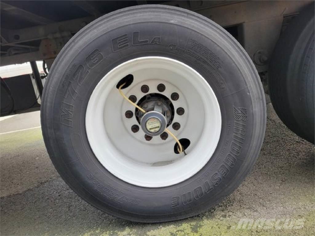 Utility VS2DX 48' Gesloten opbouw trailers