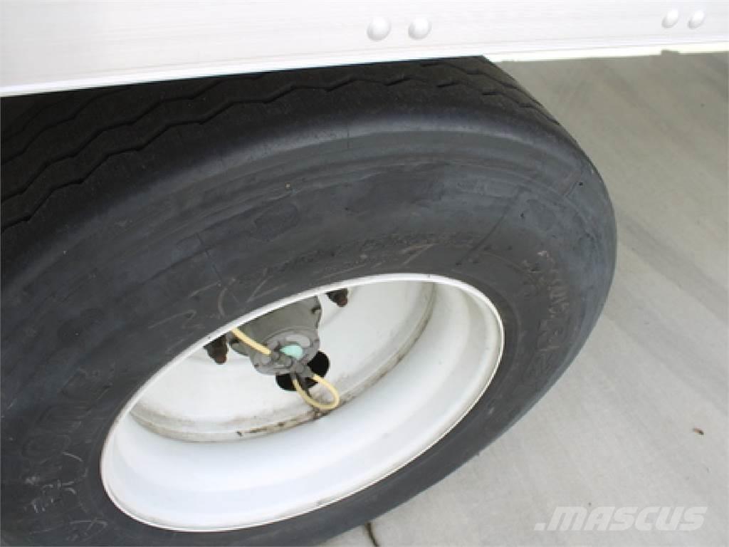 Utility VS2DX 48' Gesloten opbouw trailers