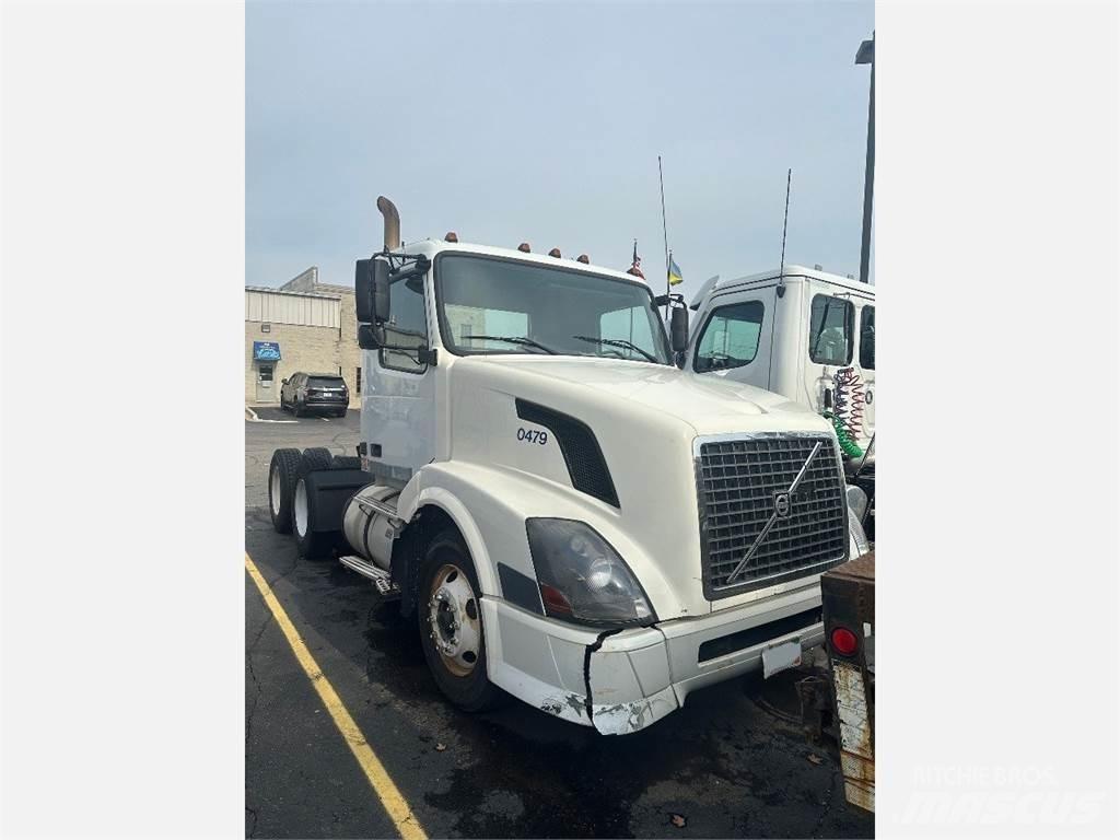 Volvo VNL300 Trekkers