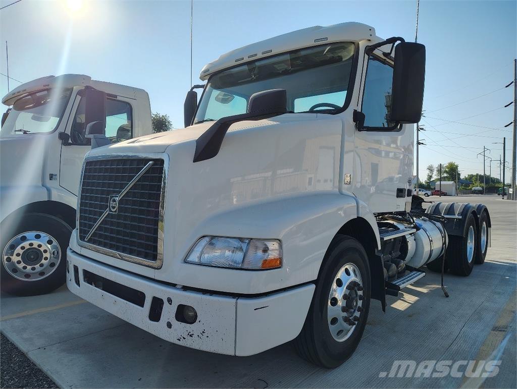 Volvo VNM64T200 Trekkers