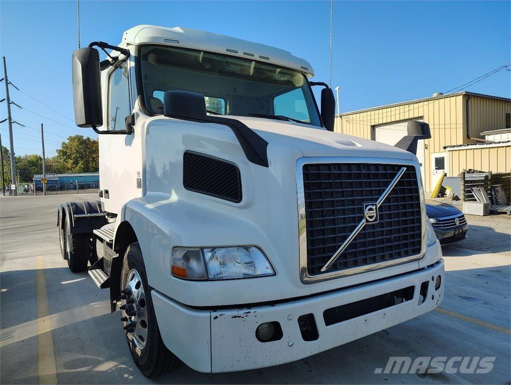 Volvo VNM64T200 Trekkers