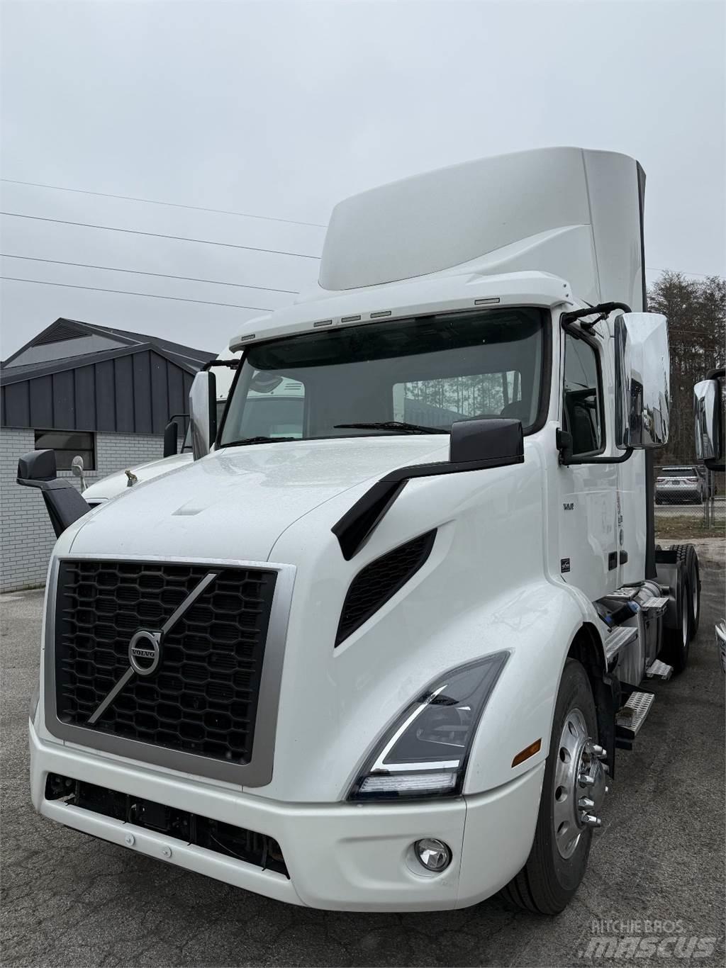 Volvo VNR64T300 Trekkers