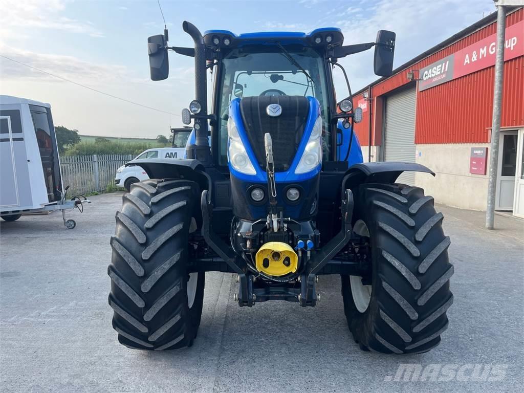 New Holland T7.210 Tractoren