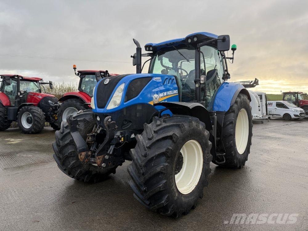 New Holland T7.225 Tractoren