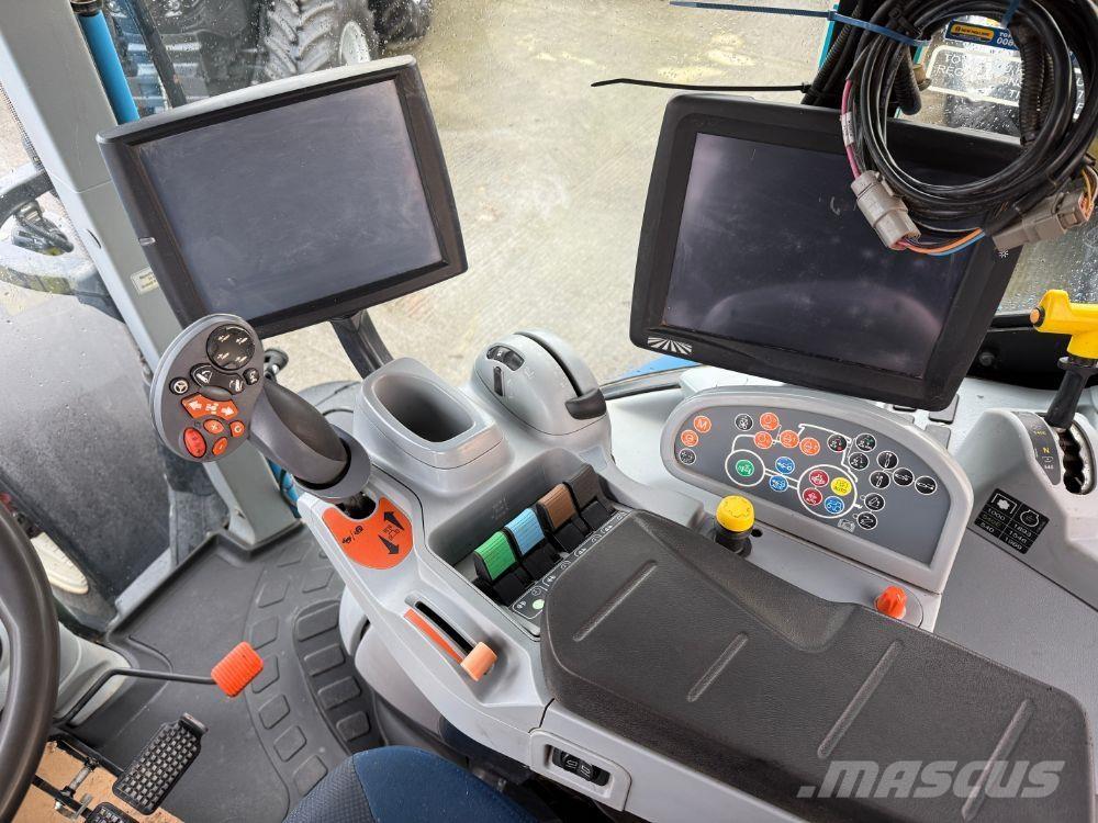 New Holland T7.225 Tractoren