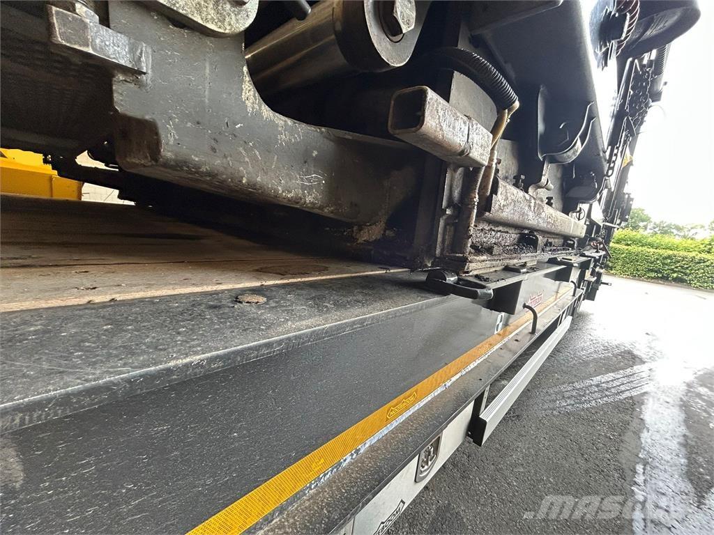  P7820C P7820C Asfaltafwerkmachines