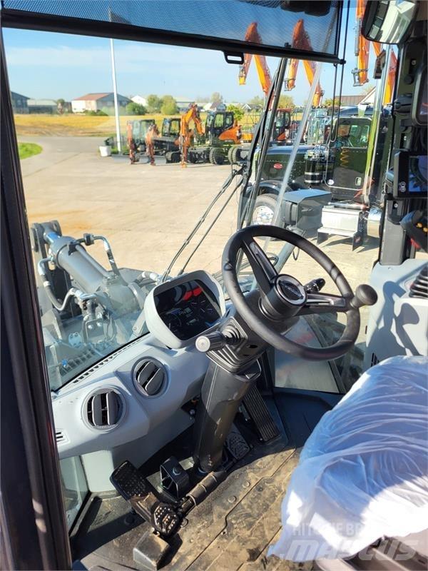 Develon DL220-7 Wielladers