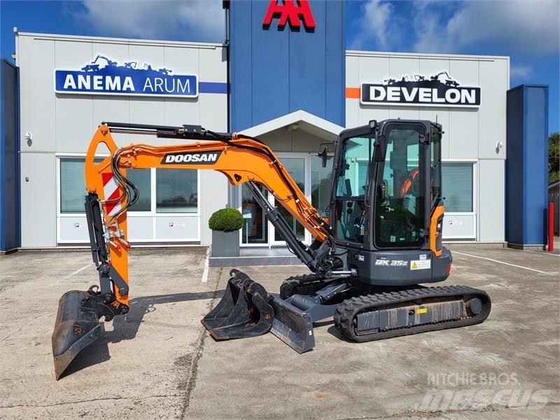 Develon DX35z-7 Minigraafmachines < 7t