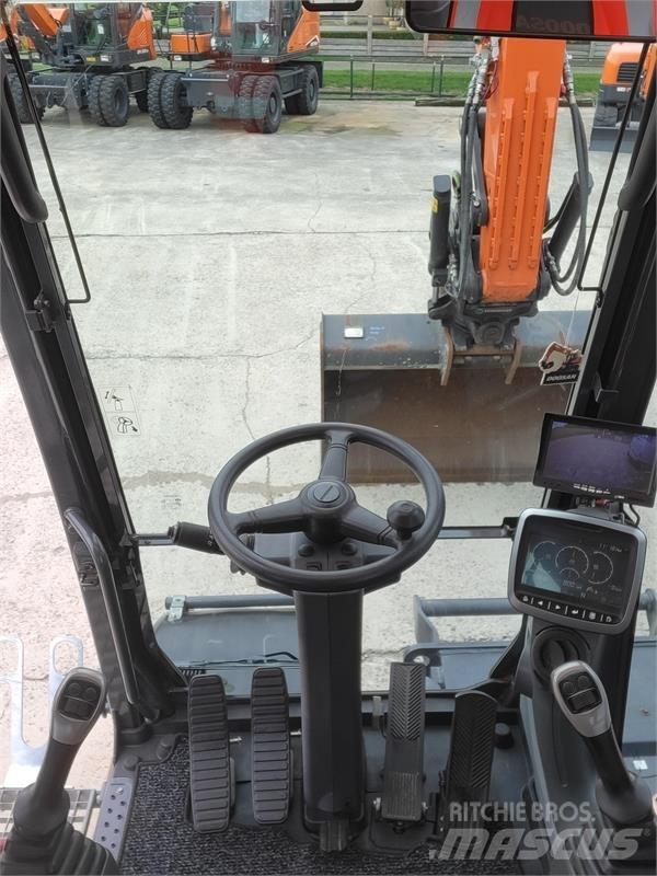 Doosan DX140W-5 Wielgraafmachines
